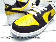 画像4: 未使用　2006年製　Nike SB Dunk Low Bic　VARSITY MAIZE/BLACK　タイガースモデル　サイズ：US10.5 （28.5cm） (4)