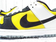 画像2: 未使用　2006年製　Nike SB Dunk Low Bic　VARSITY MAIZE/BLACK　タイガースモデル　サイズ：US10.5 （28.5cm） (2)